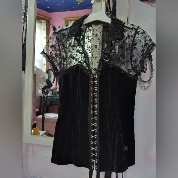 Tripp corsets! Collection post! Only 2 remain! Sev unlisted atm!!! Ask! - Picture 3 of 16